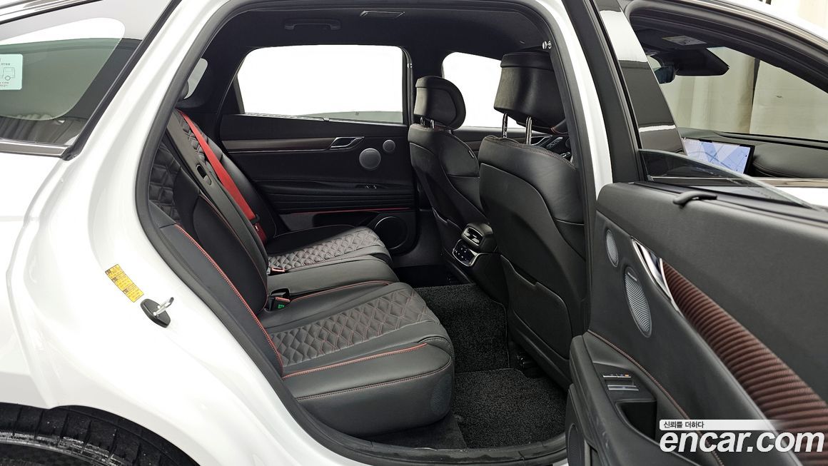 Genesis G80 2025