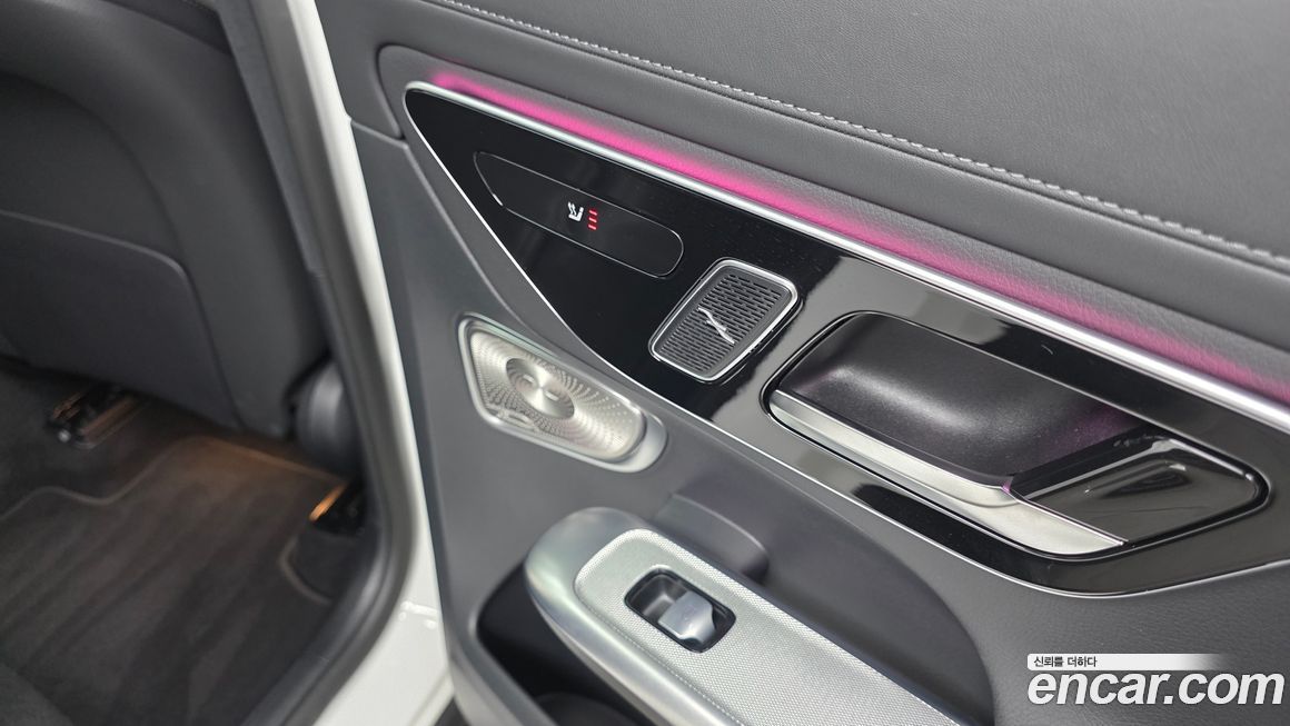 Mercedes-Benz GLC-Class 2026