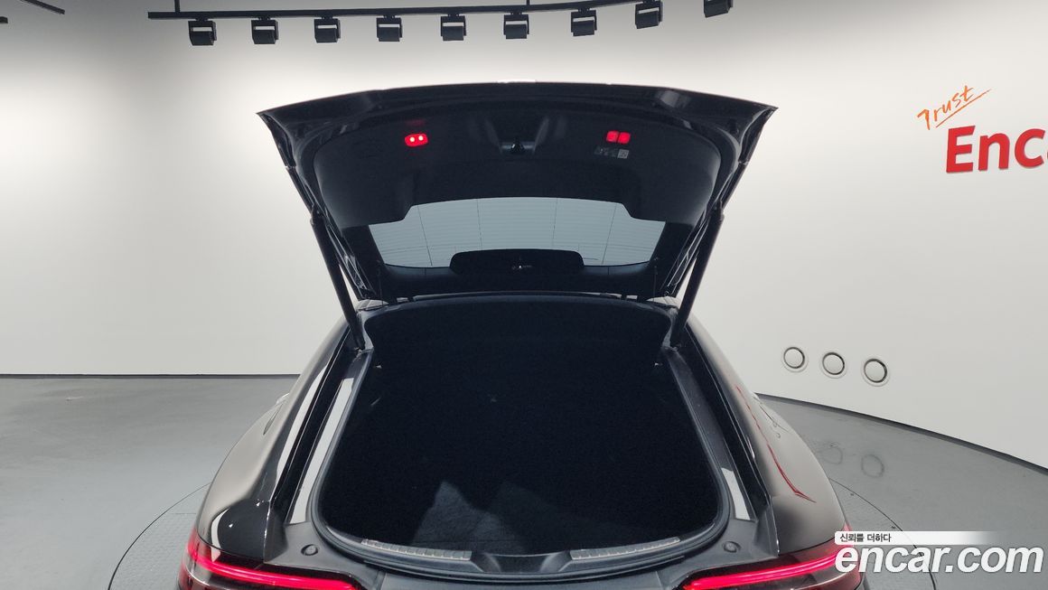 Mercedes-Benz AMG GT 2022