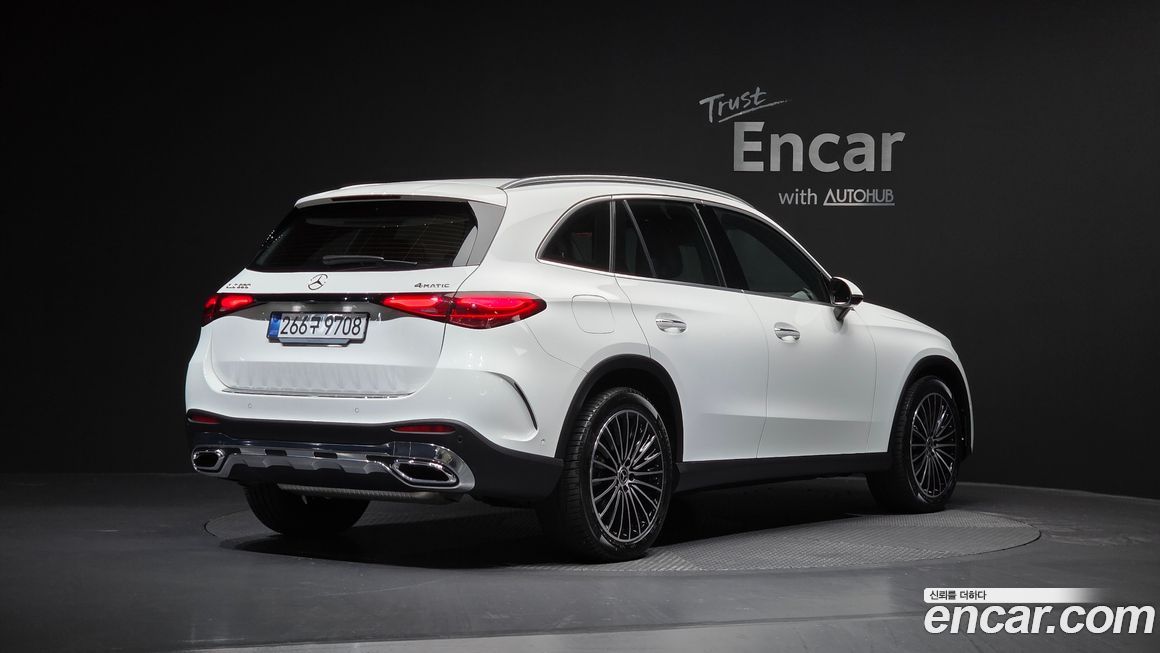 Mercedes-Benz GLC-Class 2026