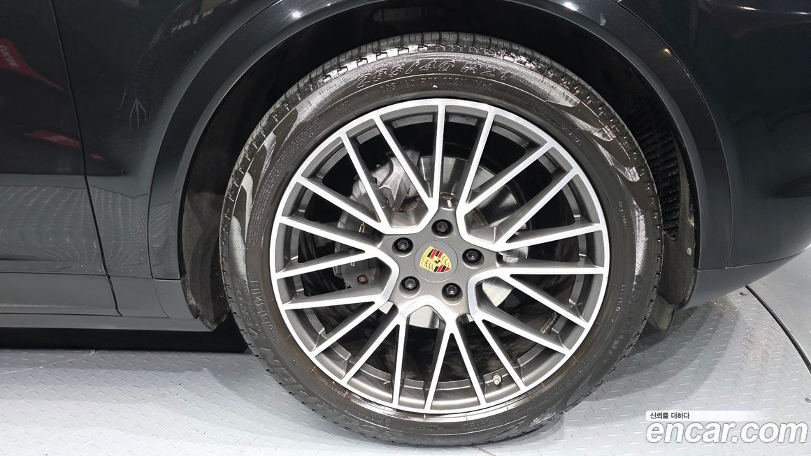 Porsche Cayenne 2023