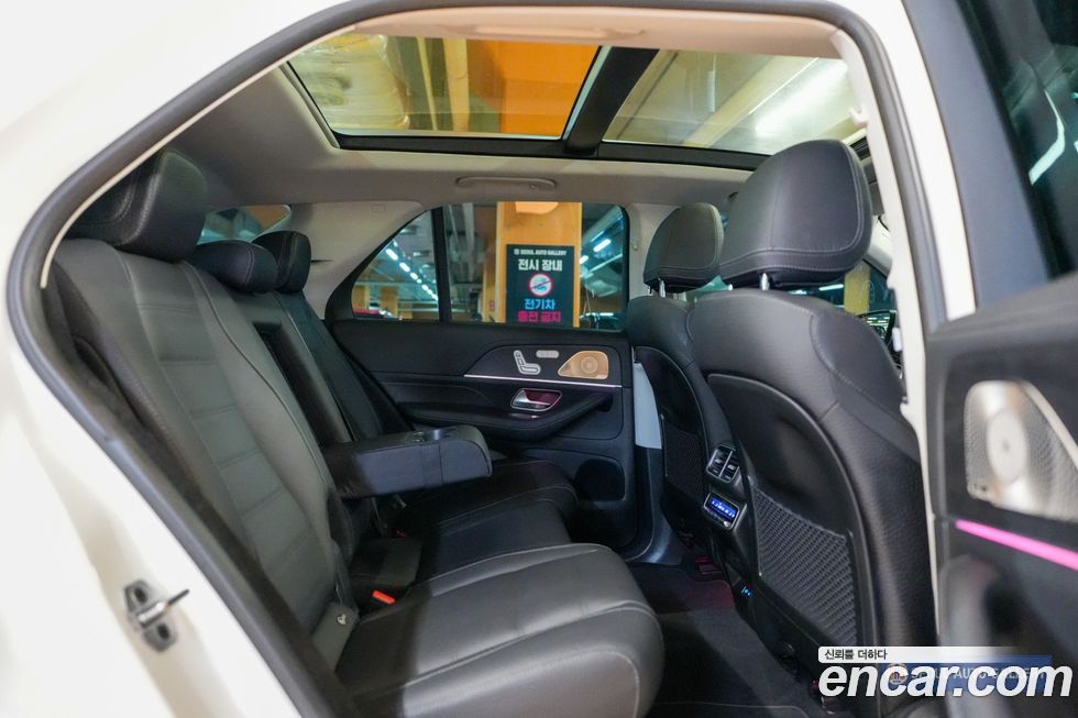 Mercedes-Benz GLE-Class 2025