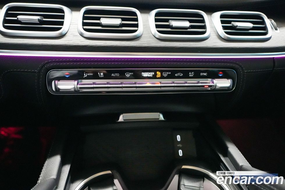 Mercedes-Benz GLE-Class 2025