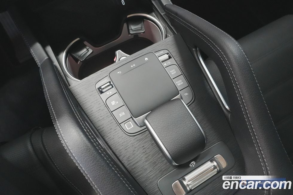 Mercedes-Benz GLE-Class 2025