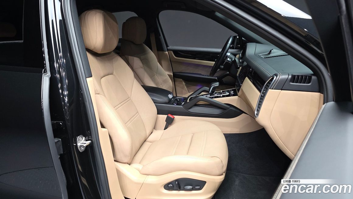 Porsche Cayenne 2023