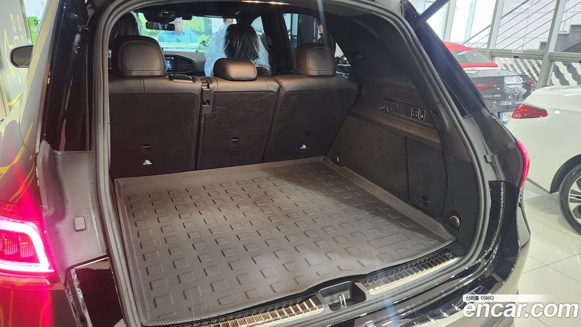 Mercedes-Benz GLE-Class 2023