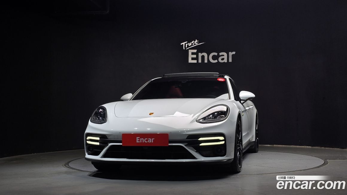 Porsche Panamera 2022