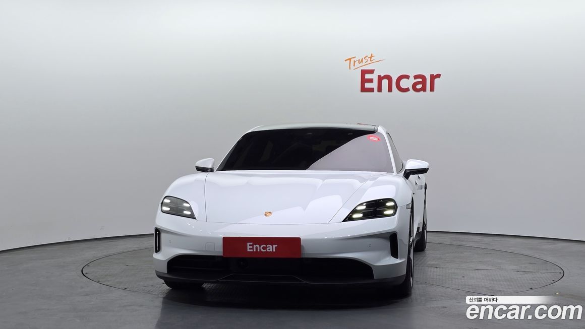 Porsche Taycan 2025