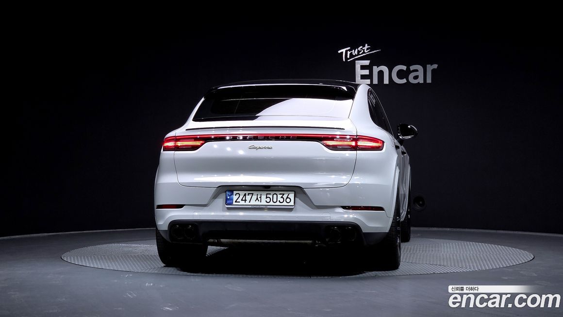Porsche Cayenne 2021