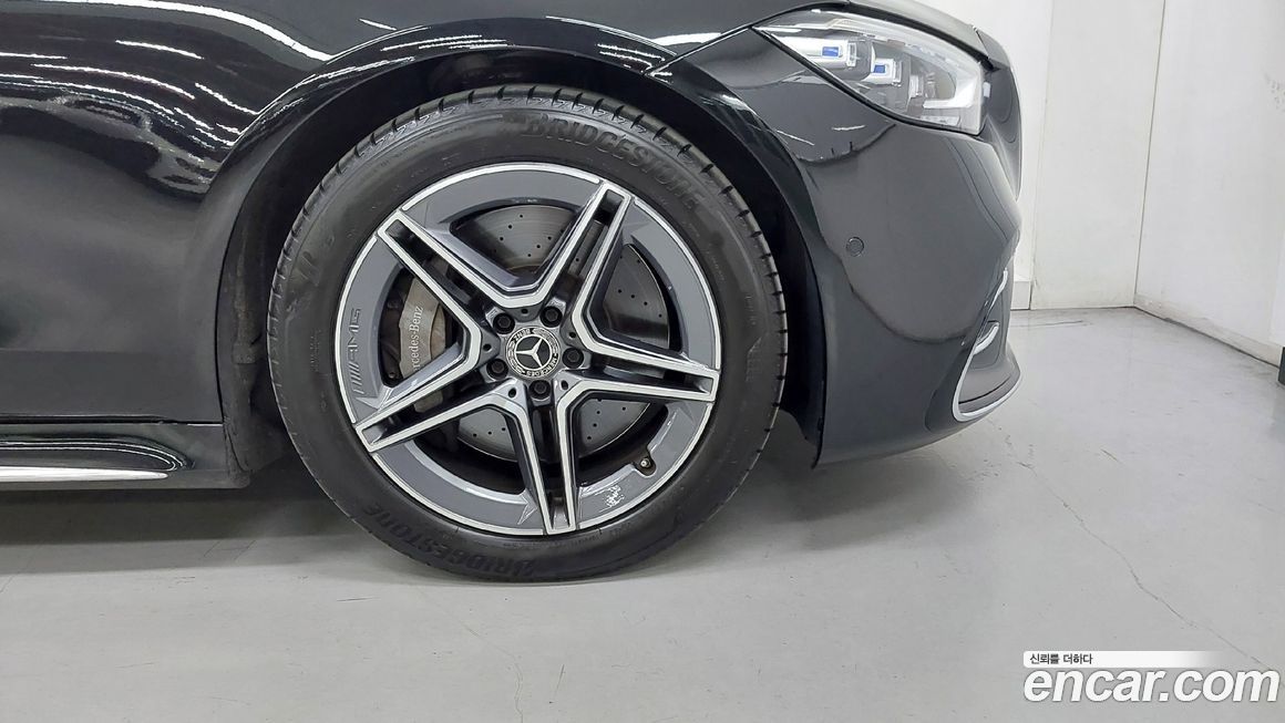 Mercedes-Benz S-Class 2023