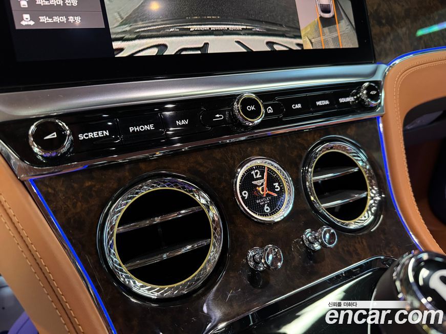 Bentley Continental 2021