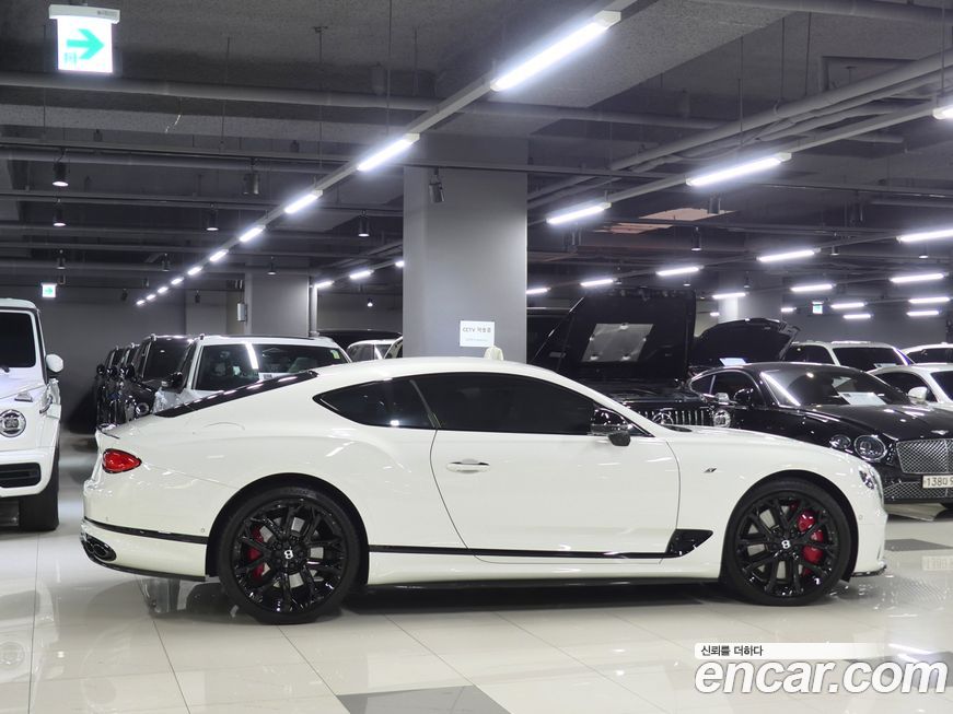 Bentley Continental 2023