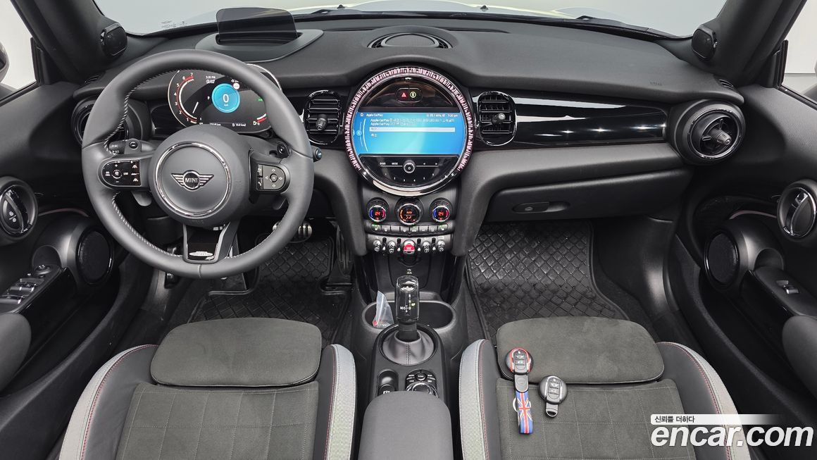 Mini Cooper Convertible 2023