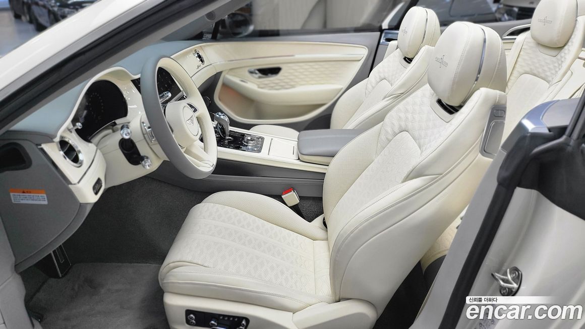 Bentley Continental 2025