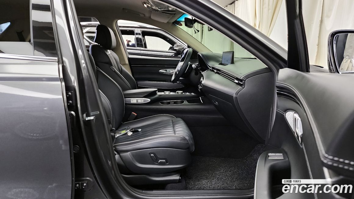 Genesis GV70 2023