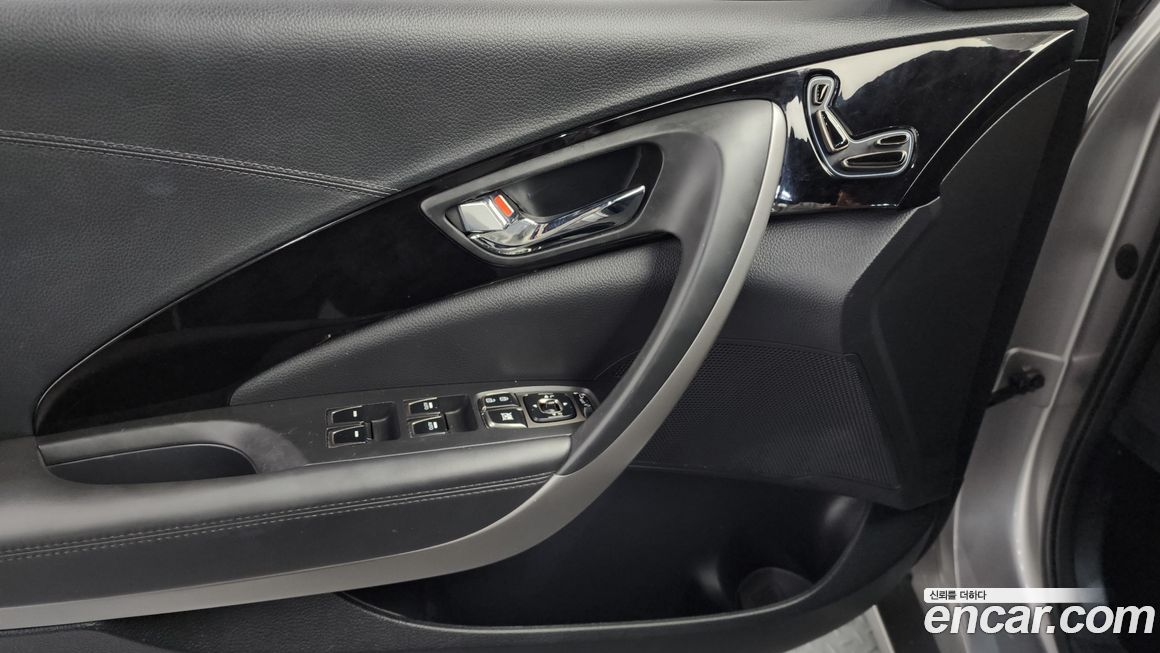 Hyundai Grandeur 2012