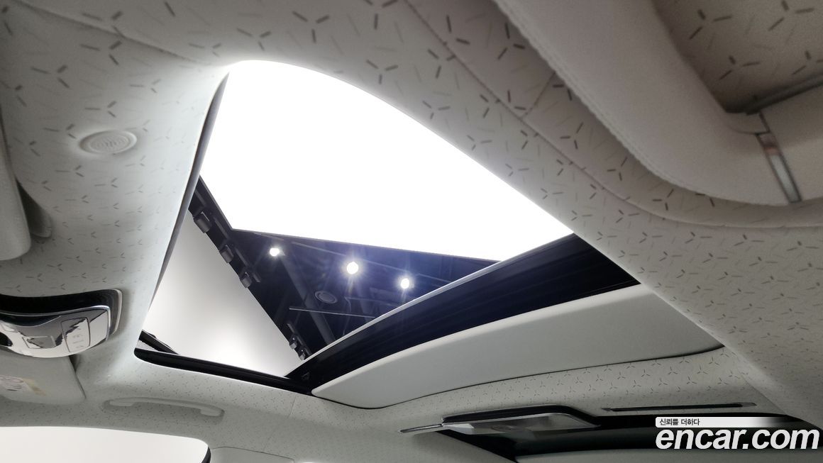 Mercedes-Benz S-Class 2023