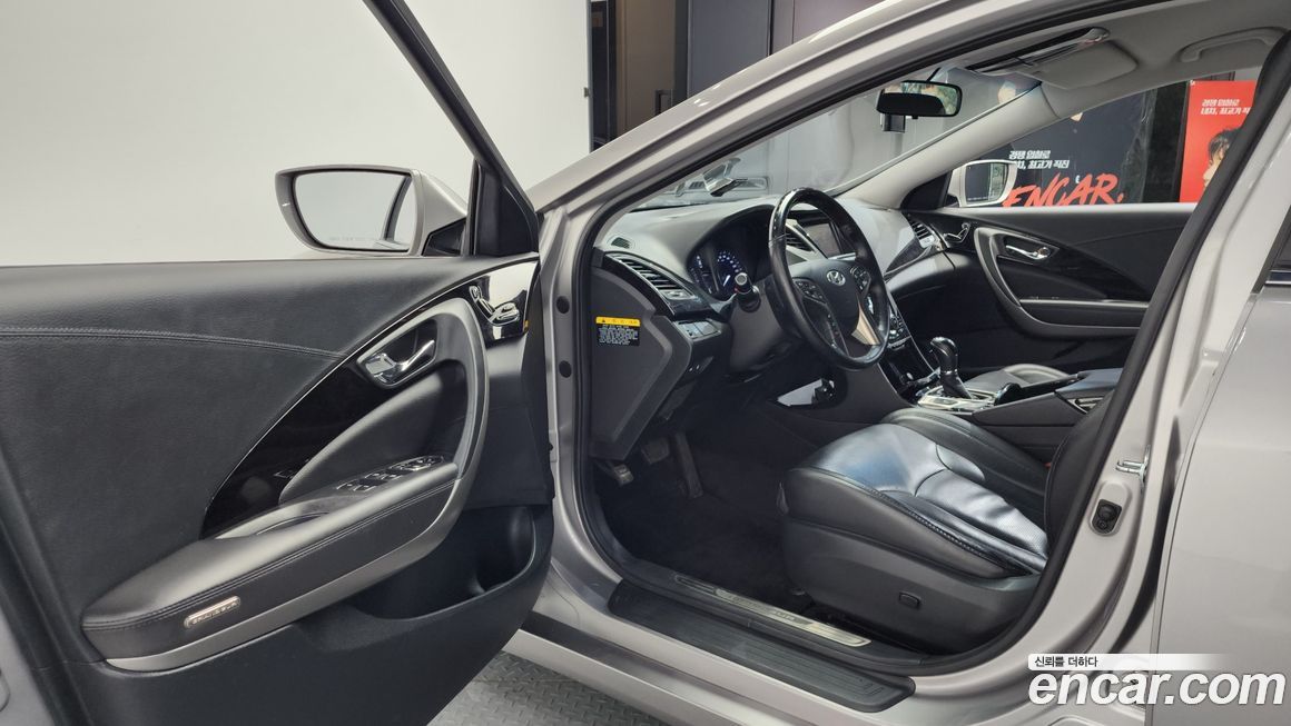 Hyundai Grandeur 2012