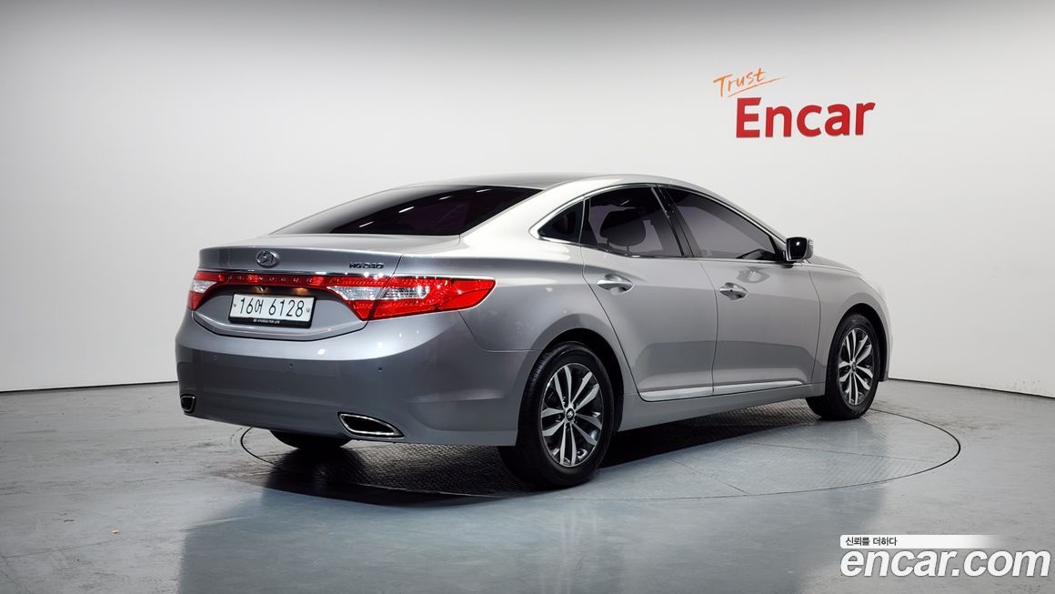 Hyundai Grandeur 2012