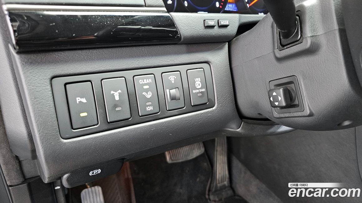 Kia OPIRUS 2010