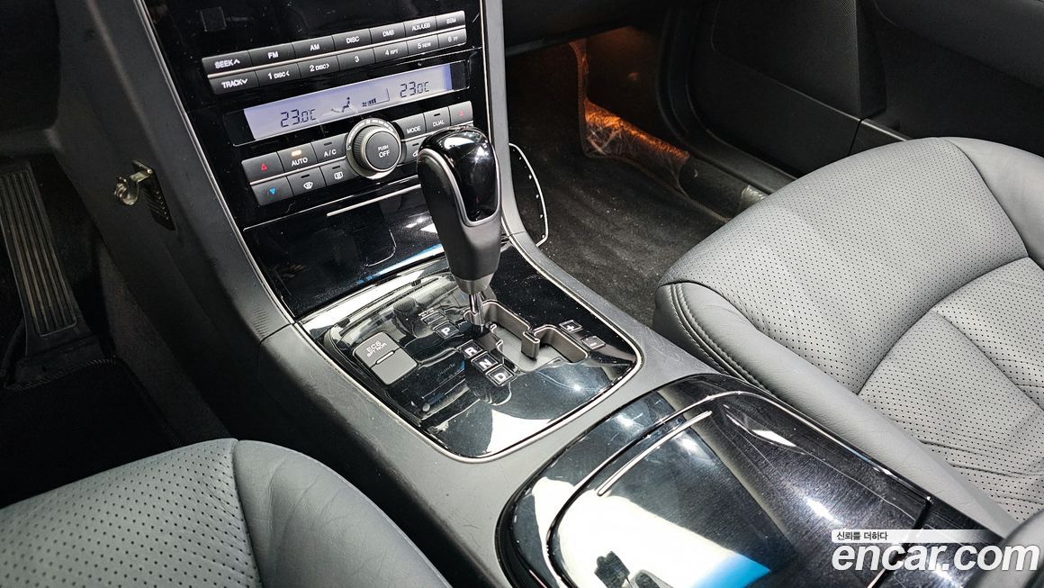 Kia OPIRUS 2010