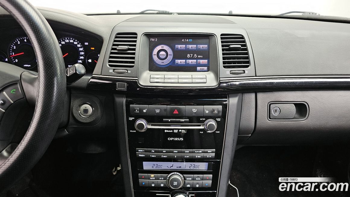 Kia OPIRUS 2010