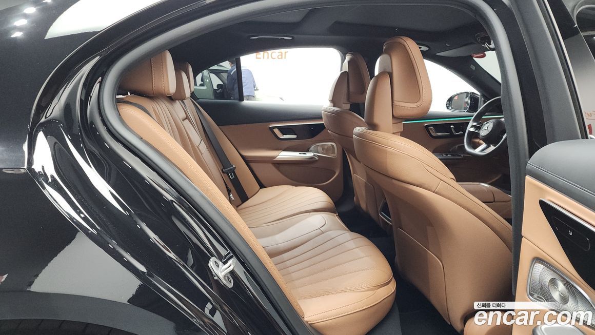 Mercedes-Benz E-Class 2025