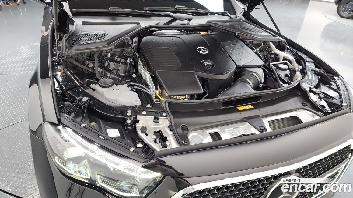 Mercedes-Benz E-Class 2025