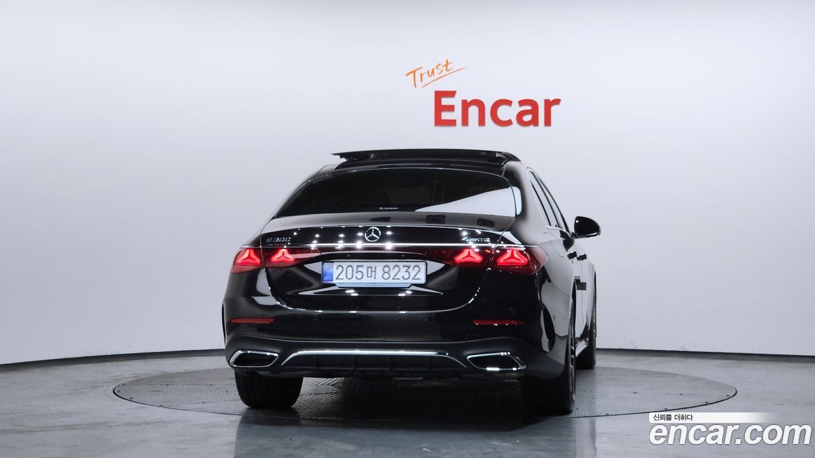 Mercedes-Benz E-Class 2025