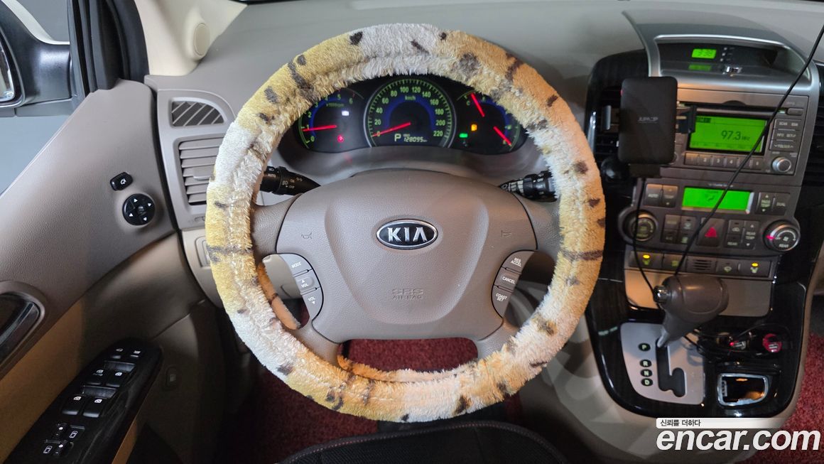 Kia Canival 2011