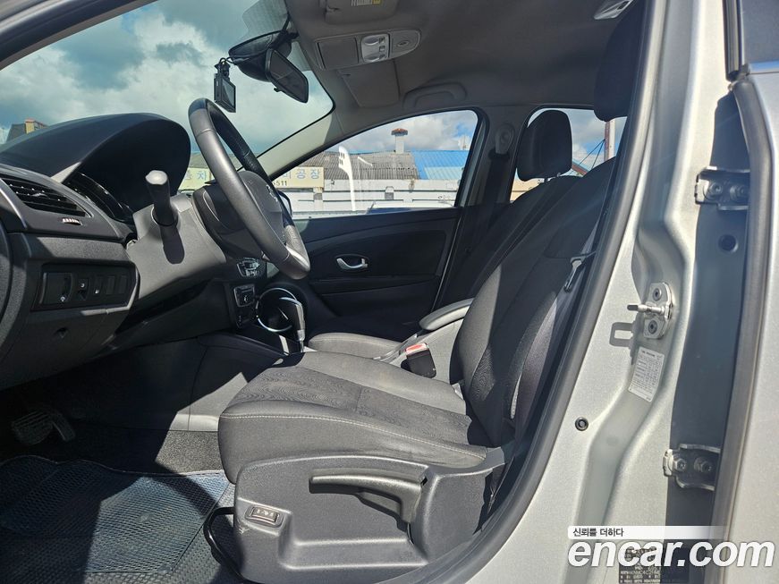 Renault-KoreaSamsung SM3 2014