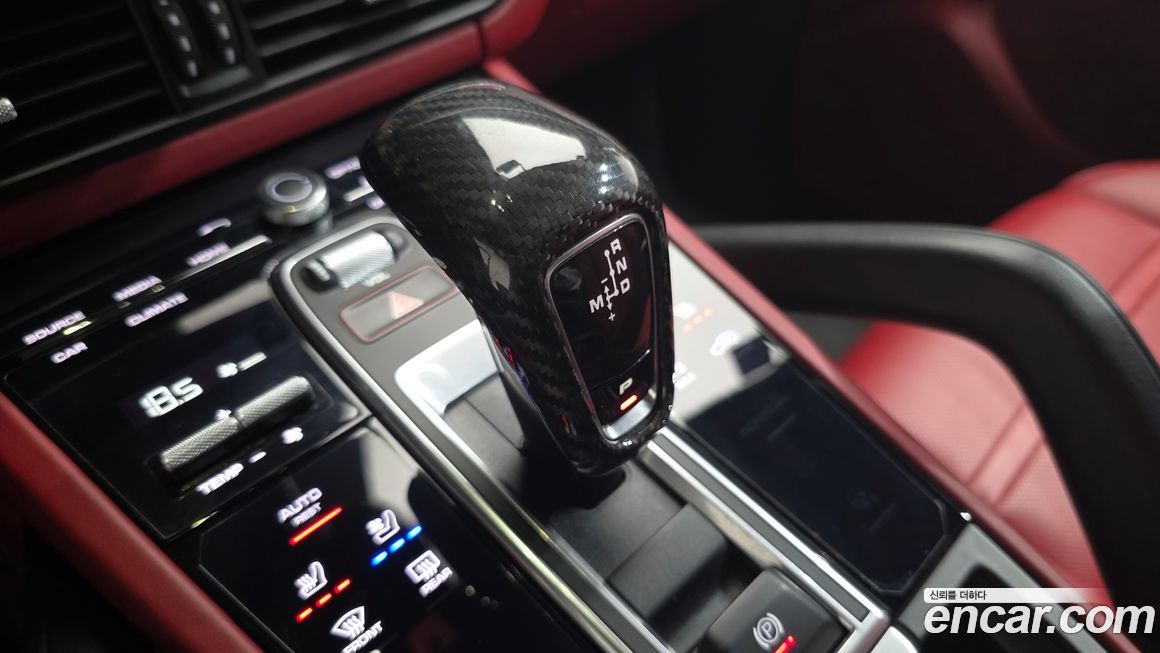 Porsche Cayenne 2020