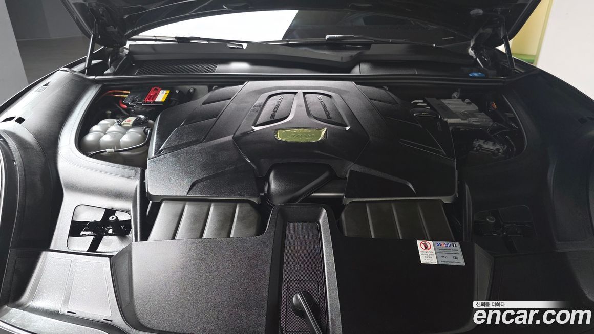 Porsche Cayenne 2020