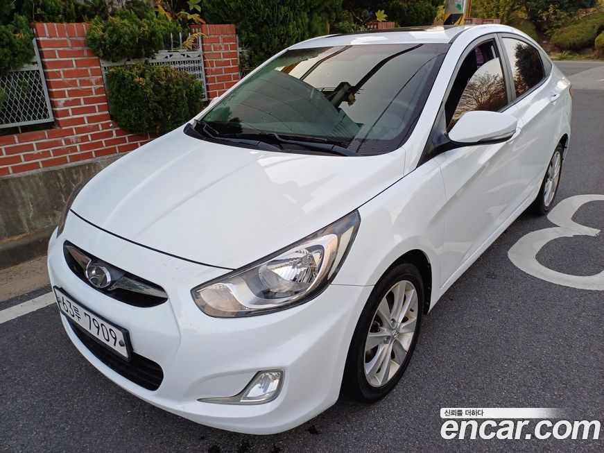 Hyundai Accent 2013