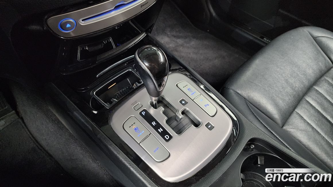 Hyundai Genesis 2012