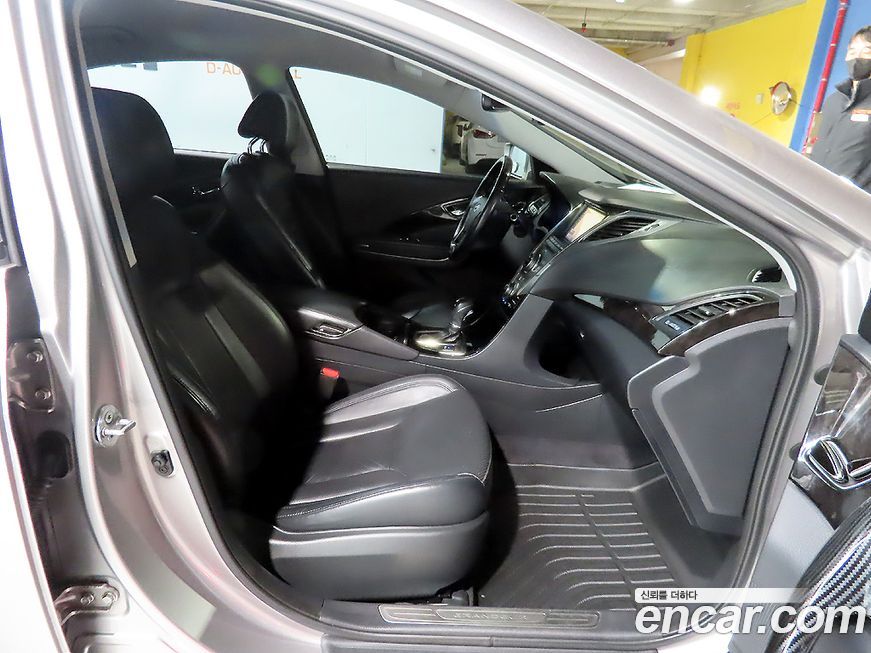 Hyundai Grandeur 2012