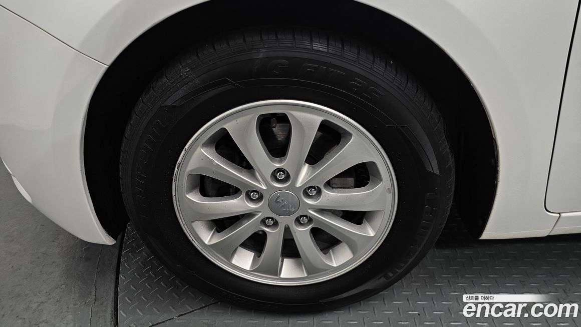 Kia K3 2015