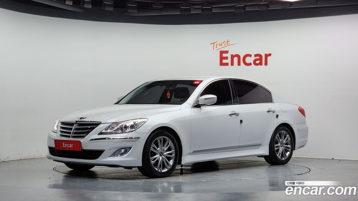 Hyundai Genesis 2012