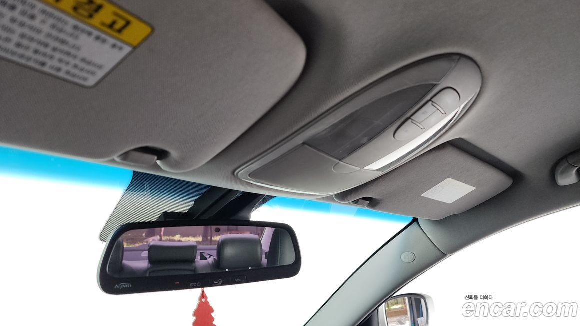 Hyundai Genesis 2012