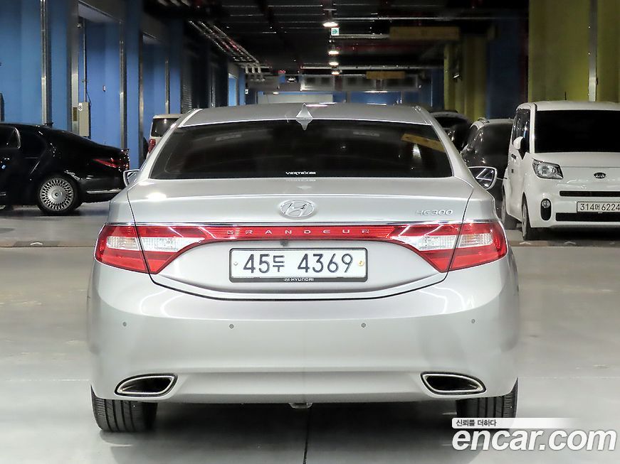 Hyundai Grandeur 2012