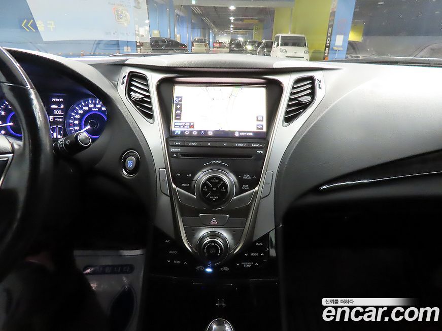 Hyundai Grandeur 2012