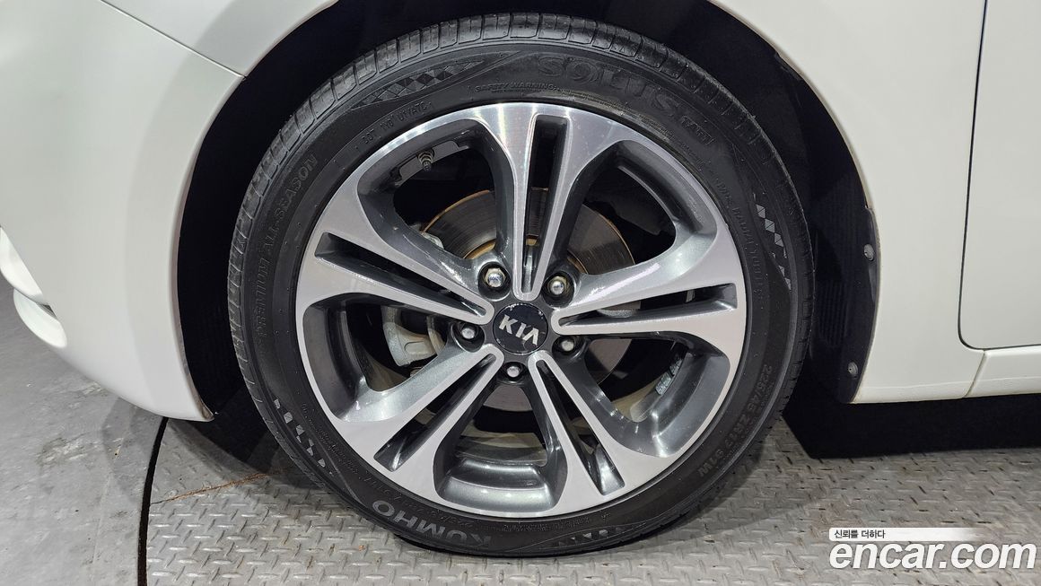 Kia K3 2013