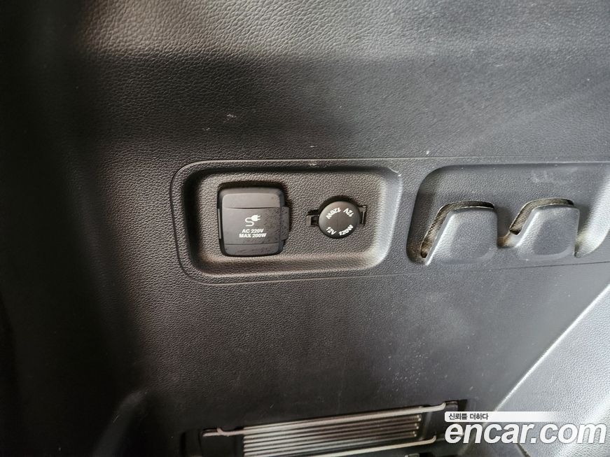 KG_Mobility_Ssangyong TIBOLI 2017