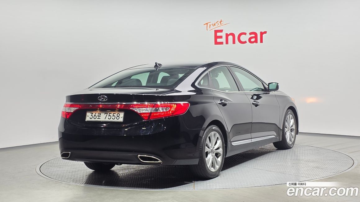 Hyundai Grandeur 2012