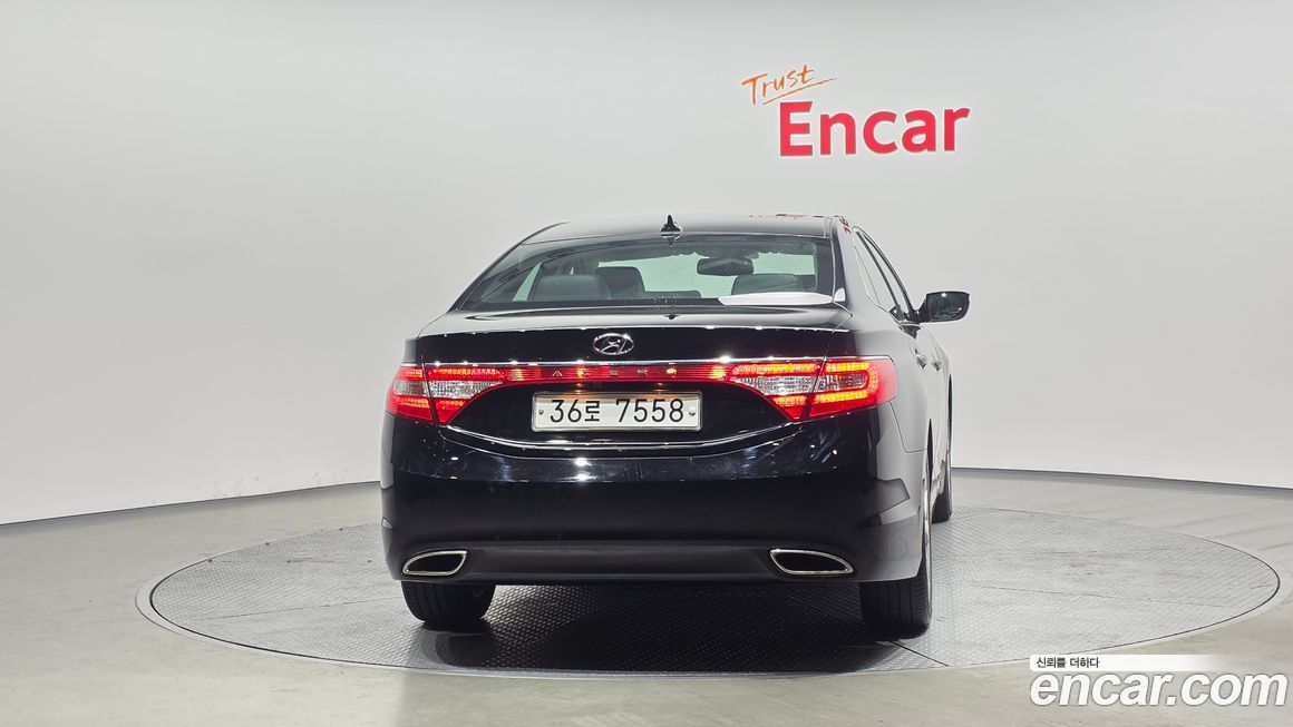 Hyundai Grandeur 2012