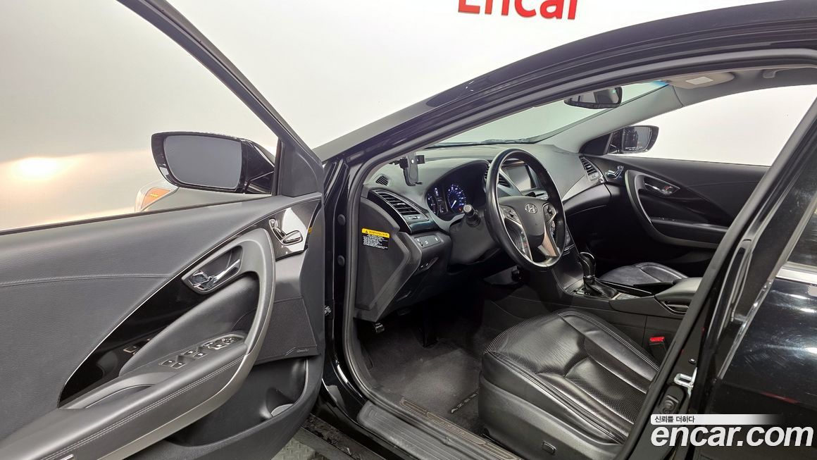 Hyundai Grandeur 2012