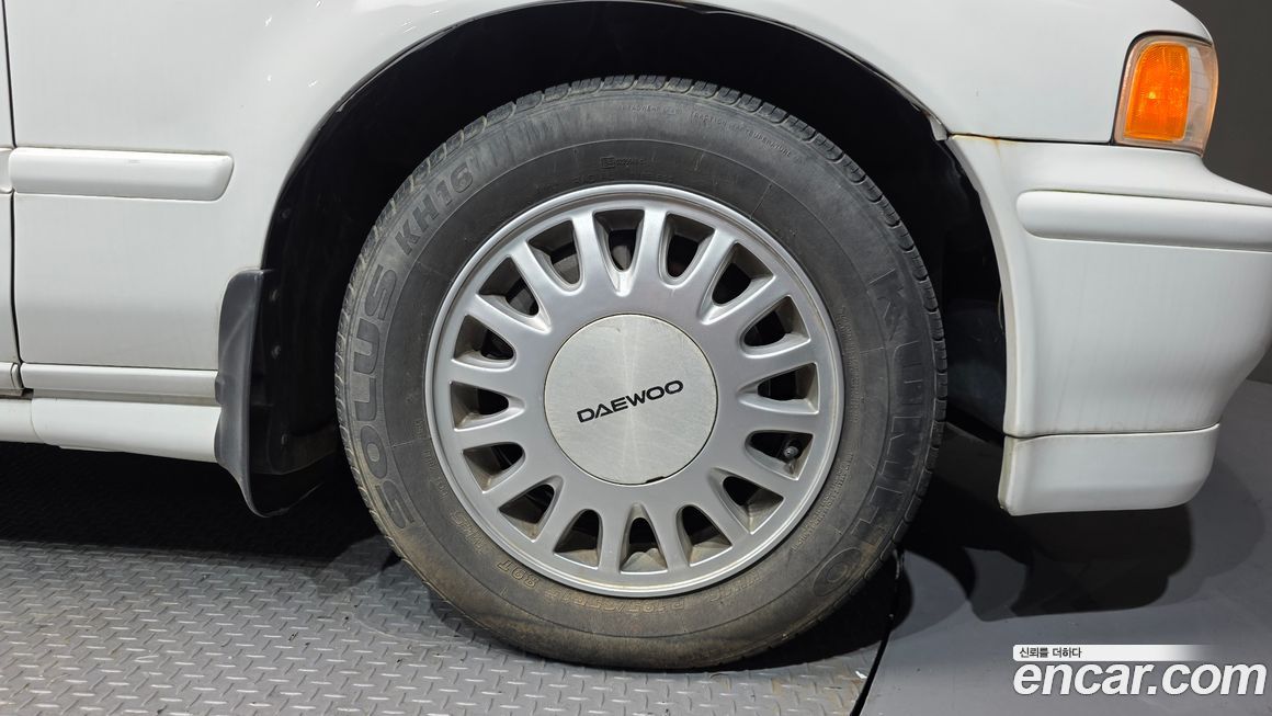 ChevroletGMDaewoo Acadia 1999