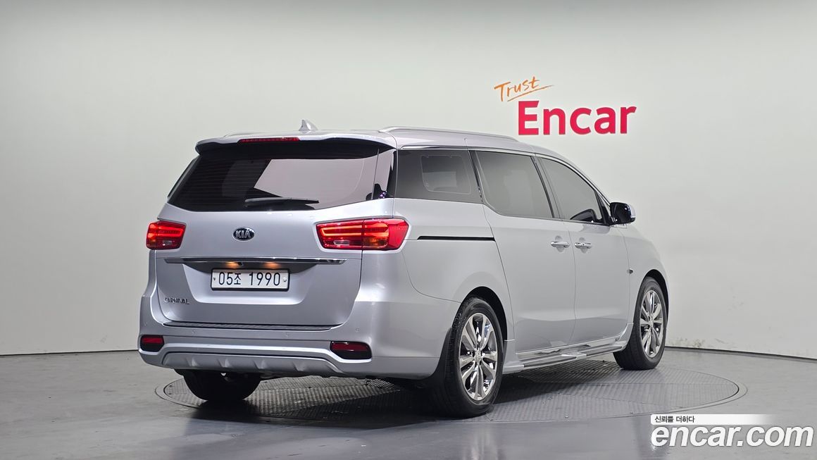 Kia Canival 2019
