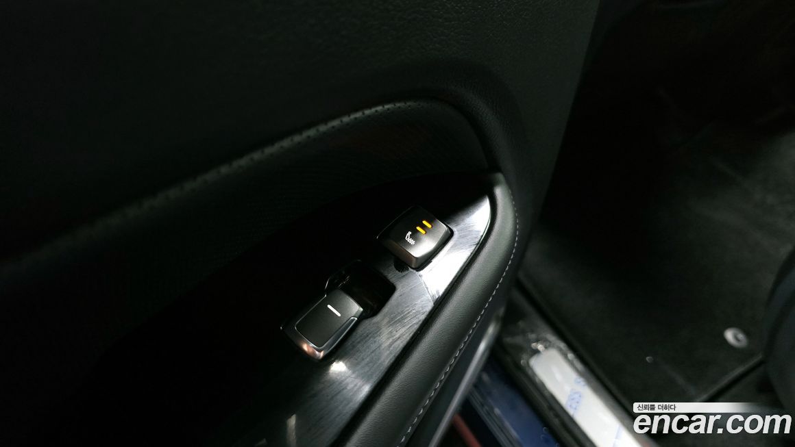 KG_Mobility_Ssangyong Rexton 2018