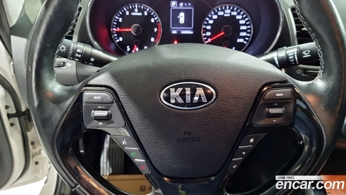 Kia K3 2016